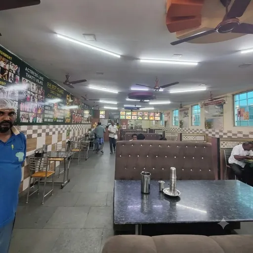A/C Veg & Non-Veg Dining